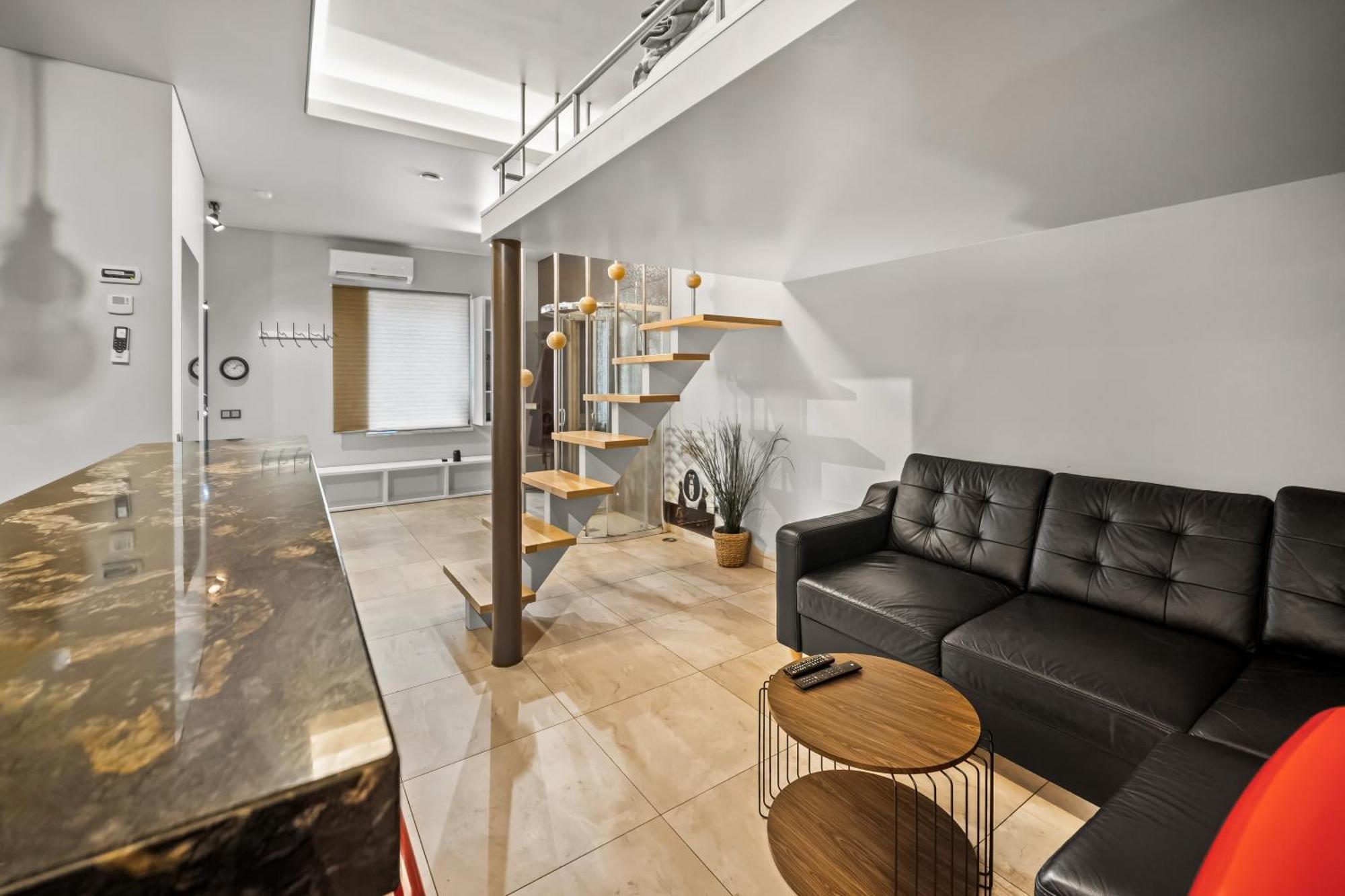 Secret Lounge - Cozy Studio with Sauna&Jacuzzi VNO Esterno foto