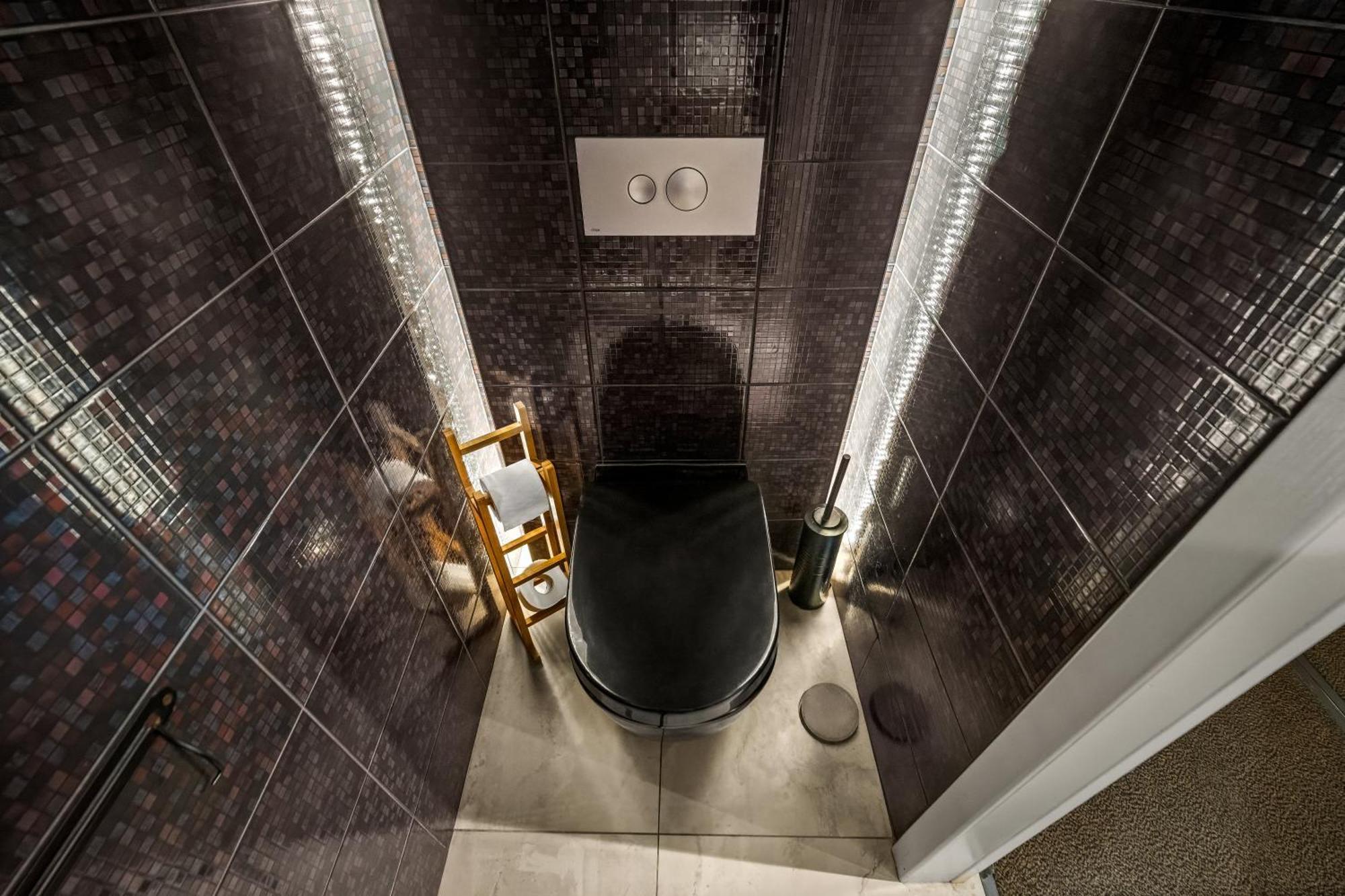 Secret Lounge - Cozy Studio with Sauna&Jacuzzi VNO Esterno foto