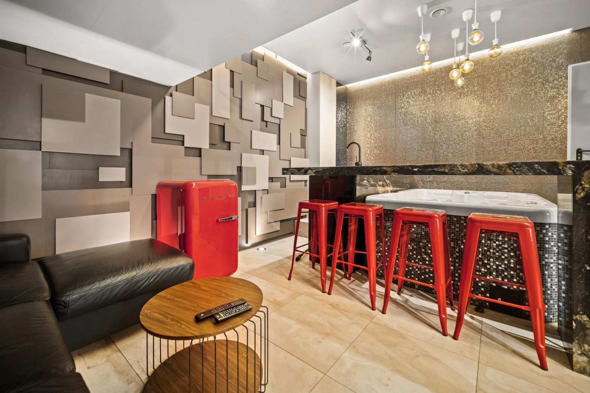 Secret Lounge - Cozy Studio with Sauna&Jacuzzi VNO Esterno foto